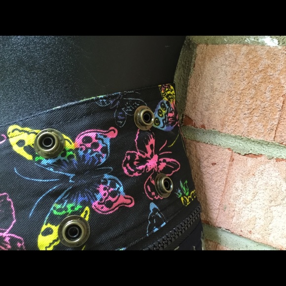 Wrap skirt with 4 different fabrics - Picture 5 of 7